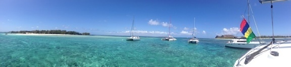 Vue sur l'ilot Gabriel depuis le Catamaran