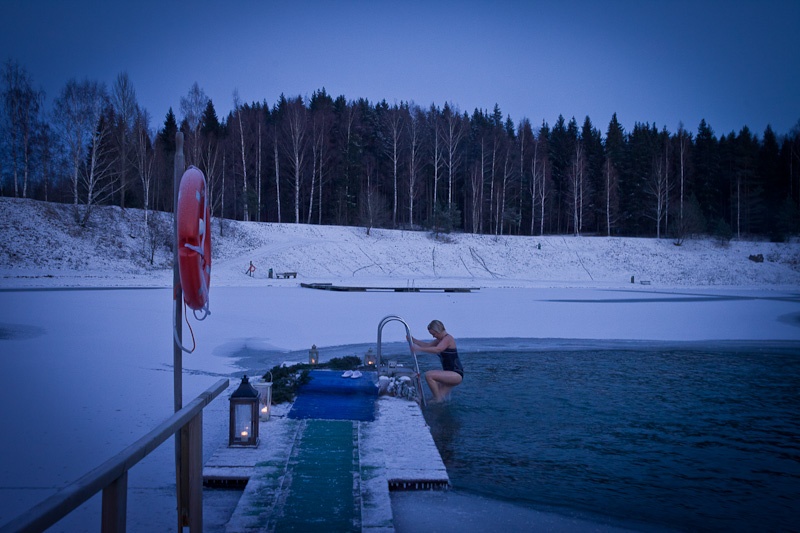 Ice swimming Finlande - Demonstration