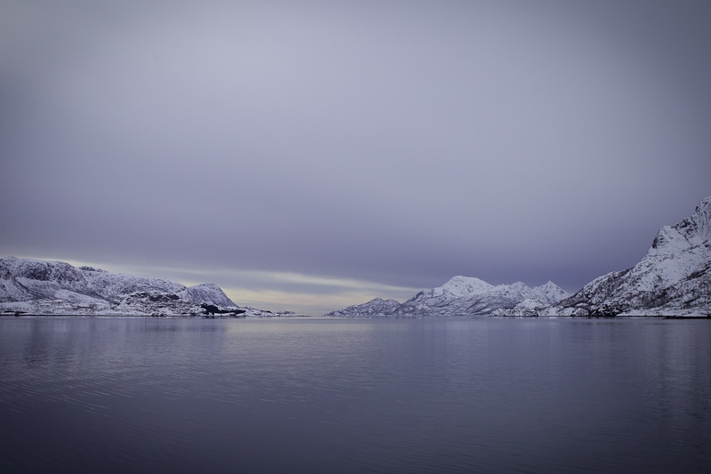 Norvege Safari des mers lofoten - A l'entrée de Trollfjord