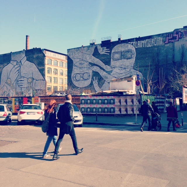 Visiter Berlin street art - Blu et JR