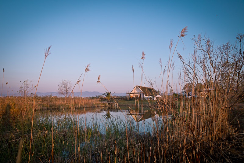 Ecotourisme en catalogne - Baraca traditionnelle du delta de l'ebre