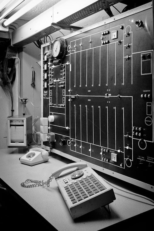 Visiter un bunker - Console de sécurité du bunker