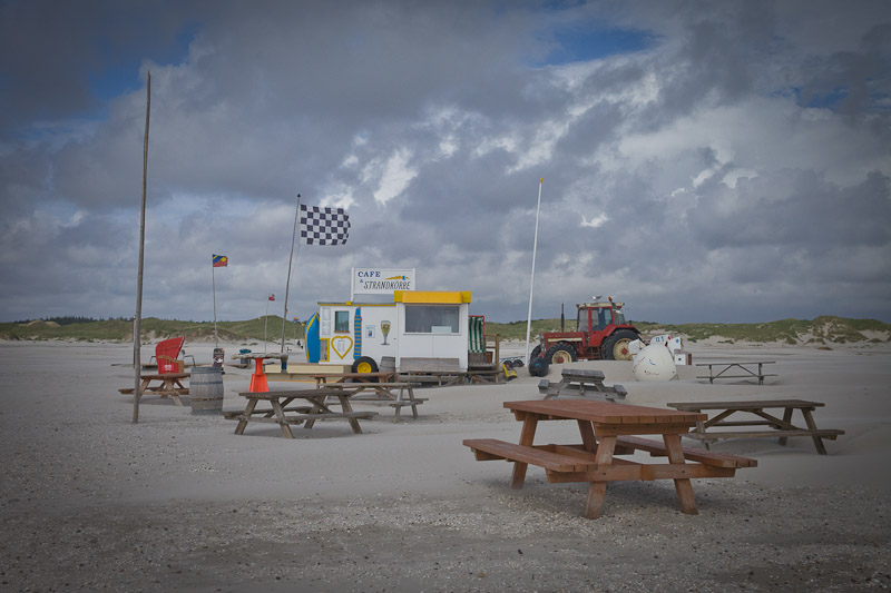 Mer des wadden - plage de Nebel - cafe et Strandbröke