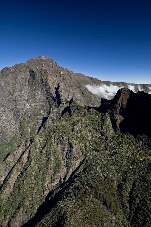 La Réunion vue du ciel -Cilaos vue du ciel