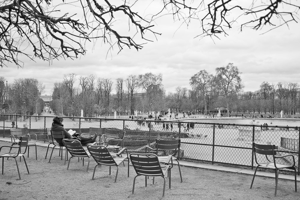le jardin des tuileries en noir et blanc
