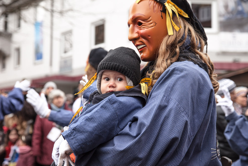 Carnaval traditionnel en Allemagne en famille