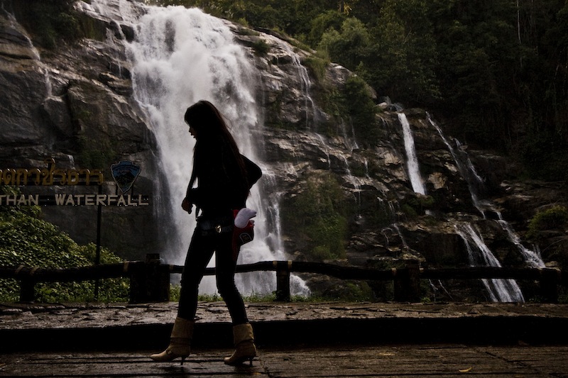 waterfalldark Thailande - Corinne Stopelli