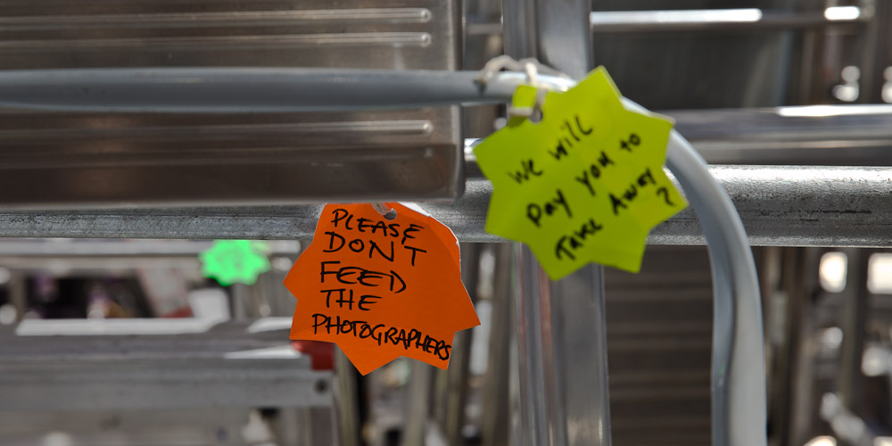 Please don&rsquo;t feed the photographer
