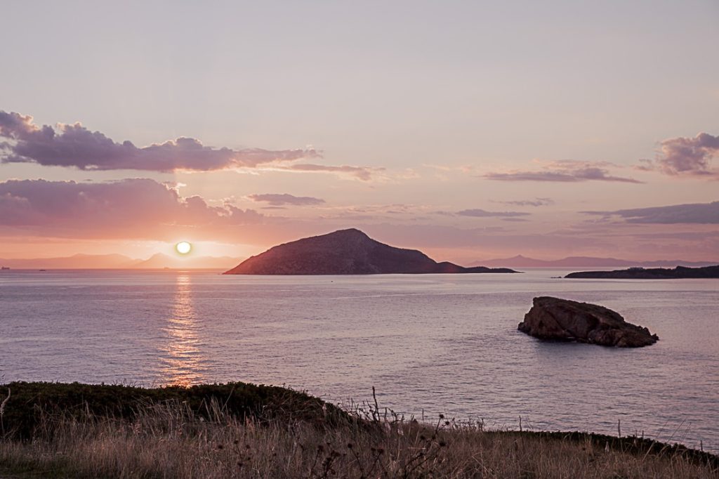 Athènes Grèce - coucher de soleil sur la mer égée