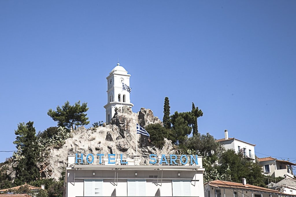 La tour de l'horloge Poros Grèce