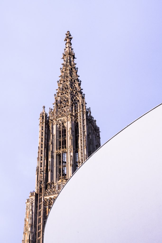 Vue sur la flèche de la cathédrale de Ulm - Bade-Wurtemberg Allemagne