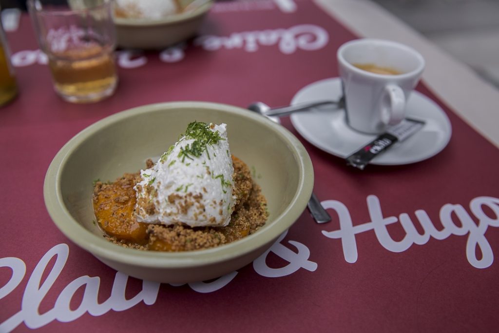 Dessert aux abricots chez Claire et Hugo foodtruck Troyes en Champagne