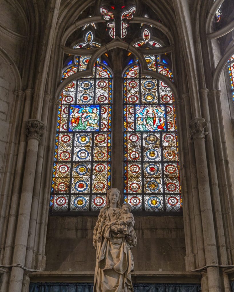 Vierge aux raisins de la basilique Saint Urbain Troyes Champagne