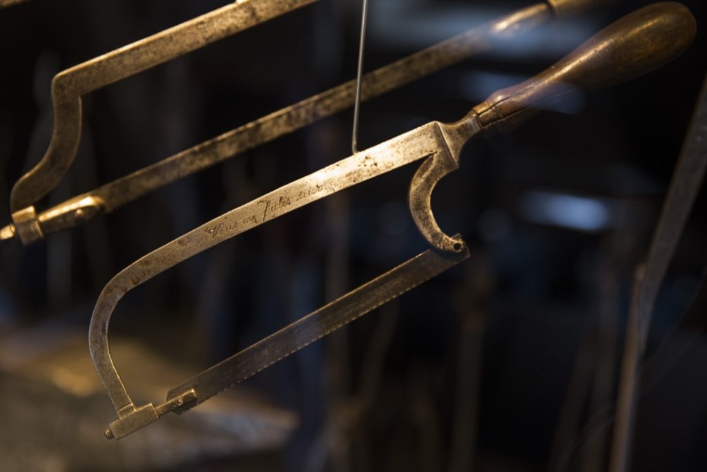 L'humour gravé sur les outils