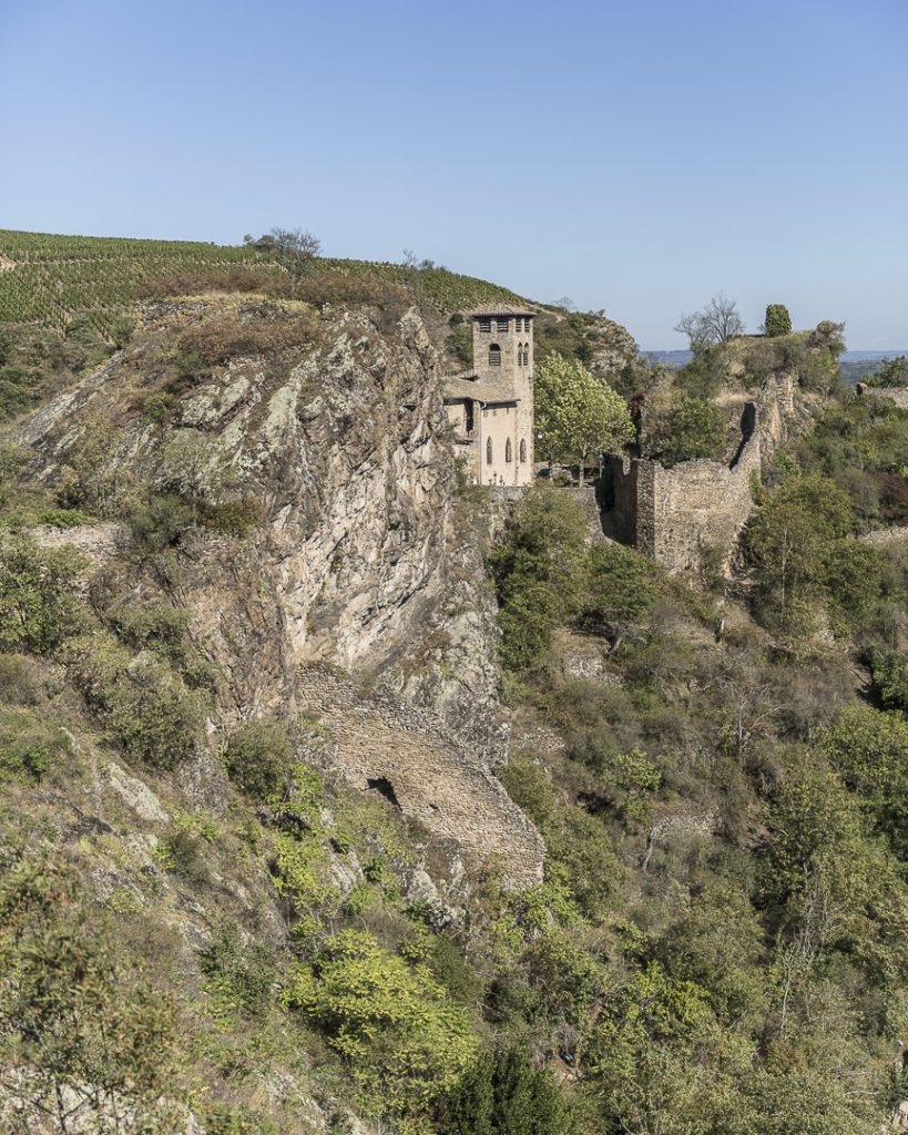 3-jours-dans-la-loire-malleval-village-perche-sur-la-colline