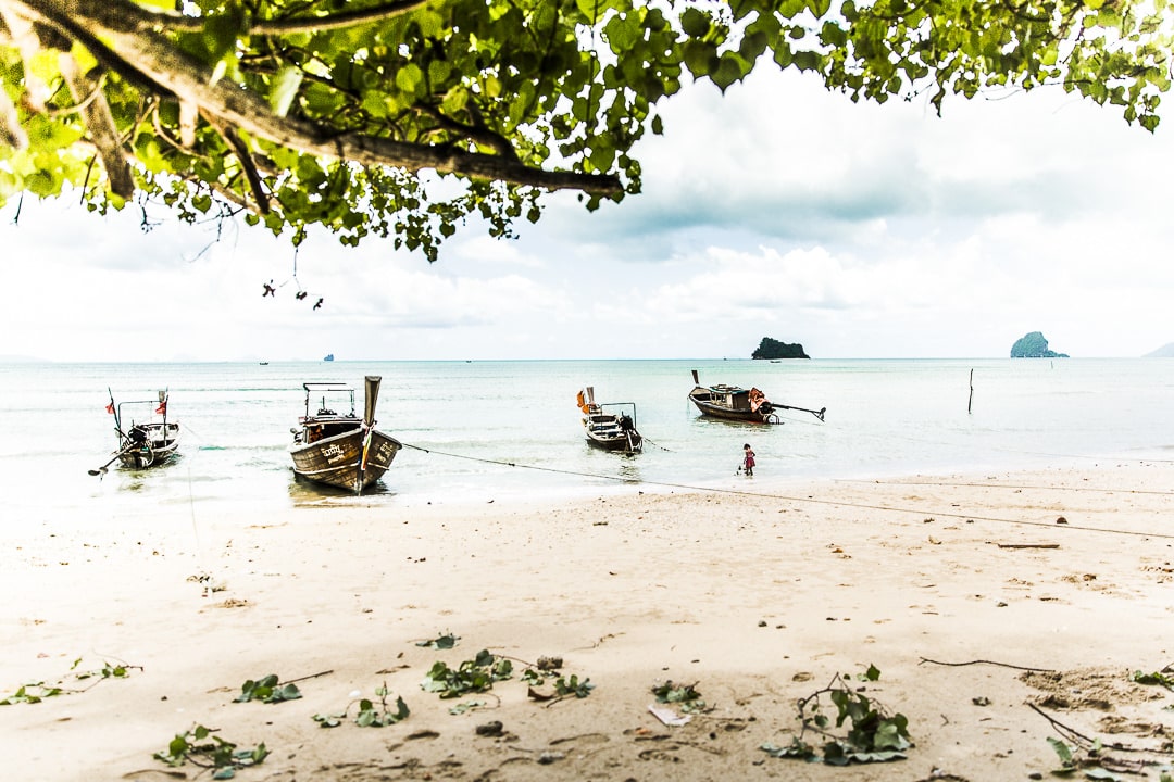 Pa Sai beach sur Koh Yao Noi, une île de la baie de Phang Nga en Thaïlande