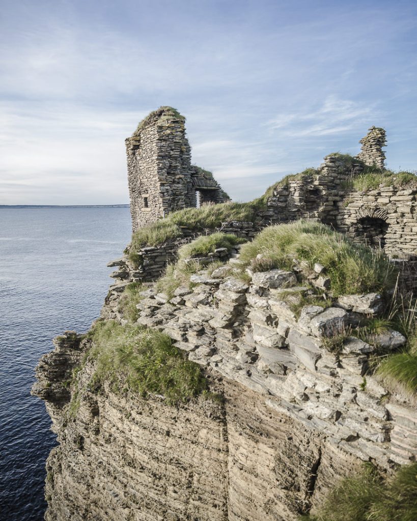 Les ruines en bord de mer du chateau de Sinclair-Girnigoe - Ecosse