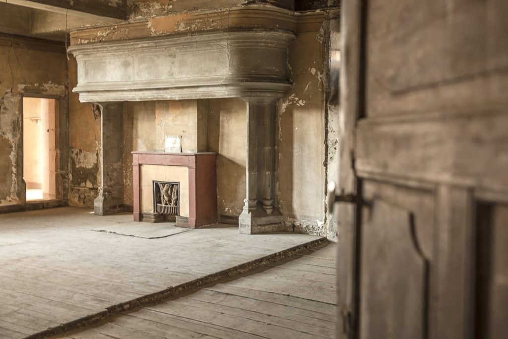 Week-end-dans-la-Loire-Interieur-de-la-tour-de-Saint-Marcellin-en-Forez