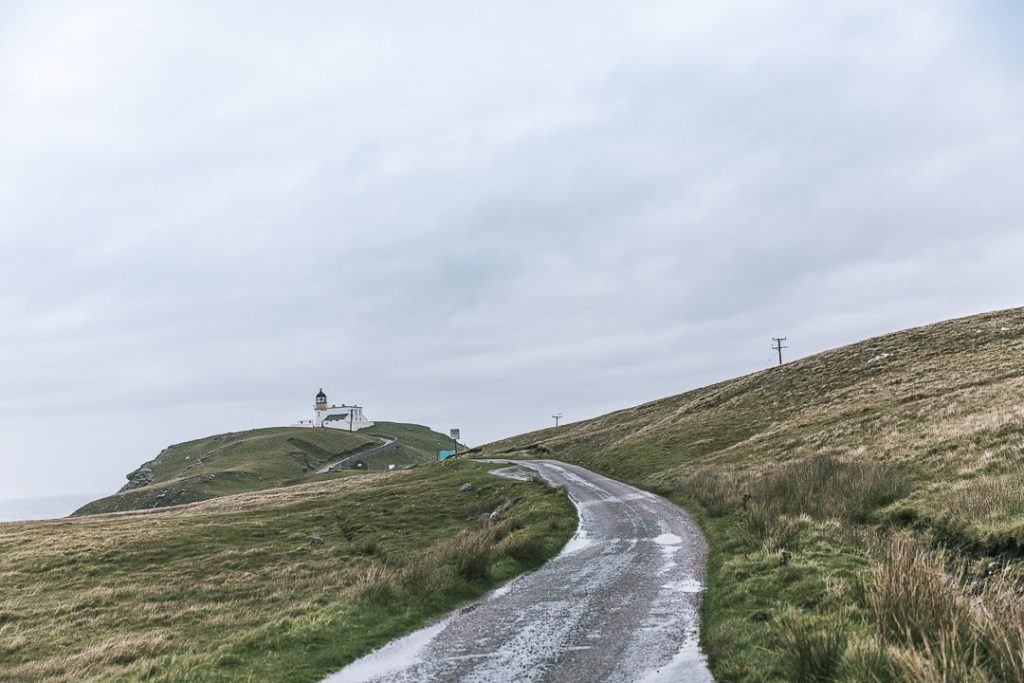 Sur la route qui mène au phare de stoer point - North coast 500 - Ecosse