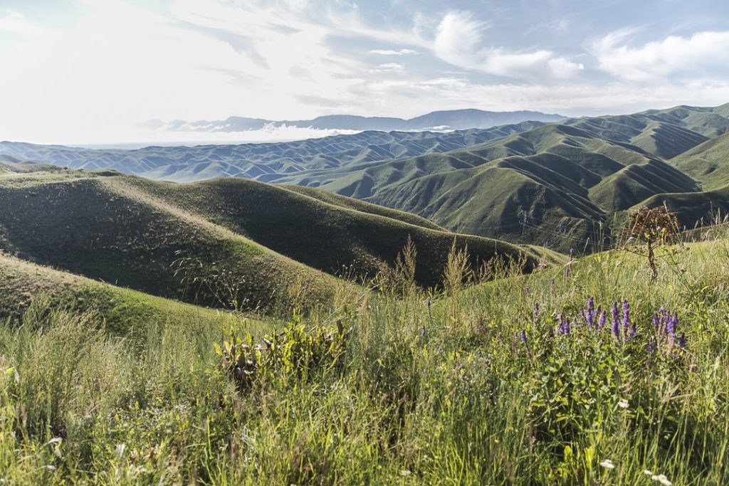 Voyage au Kirghizstan sur la route de la soie - Paysage de montagne au Kirghizstan 3