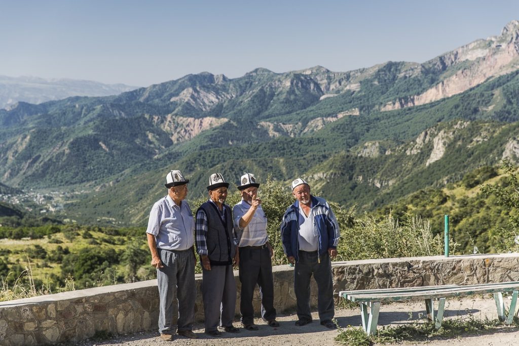Voyage au Kirghizstan sur la route de la soie – Tourisme local au Lac Sary-Chelek_