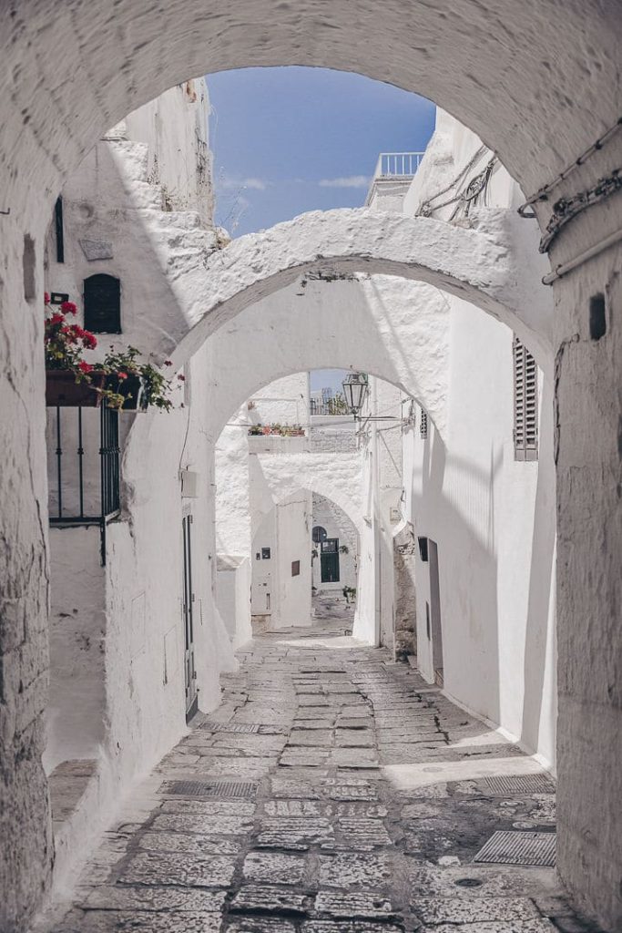Un air de Grèce dans les rues d'Ostuni