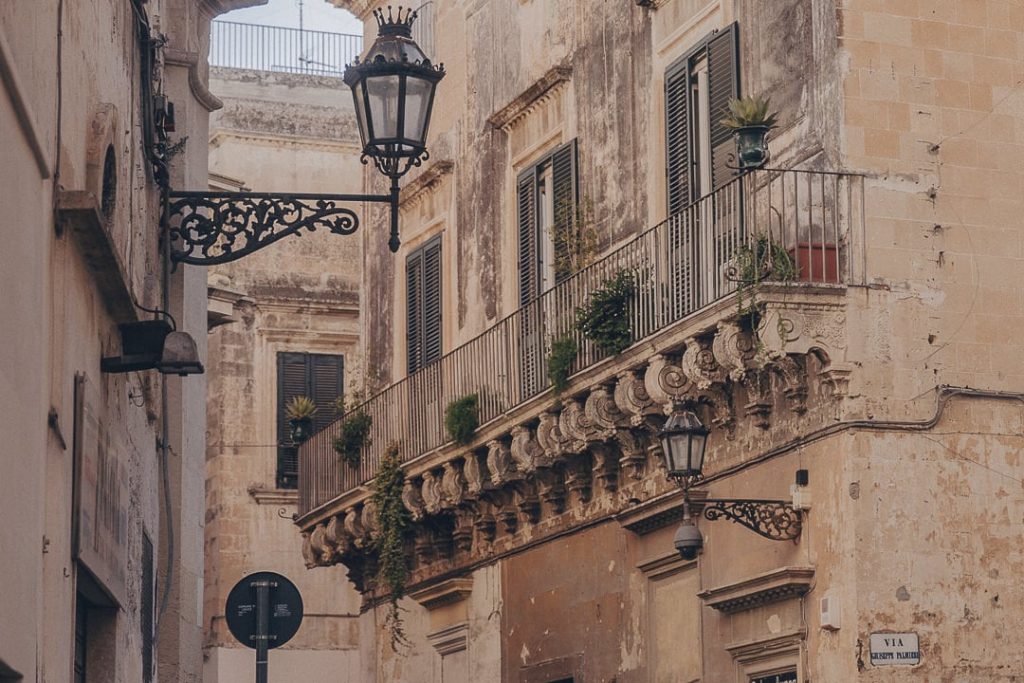 Les superbes balcons de Lecce - Les Pouilles, Italie