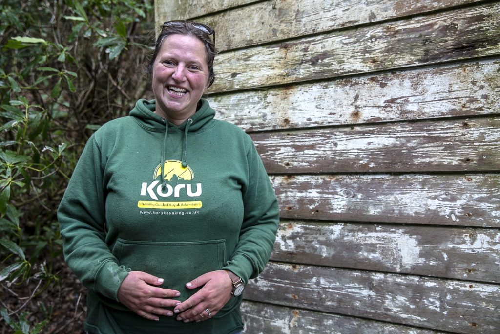 voyage en cornouailles angleterre - Hetty Koru kayaking sur Helford river