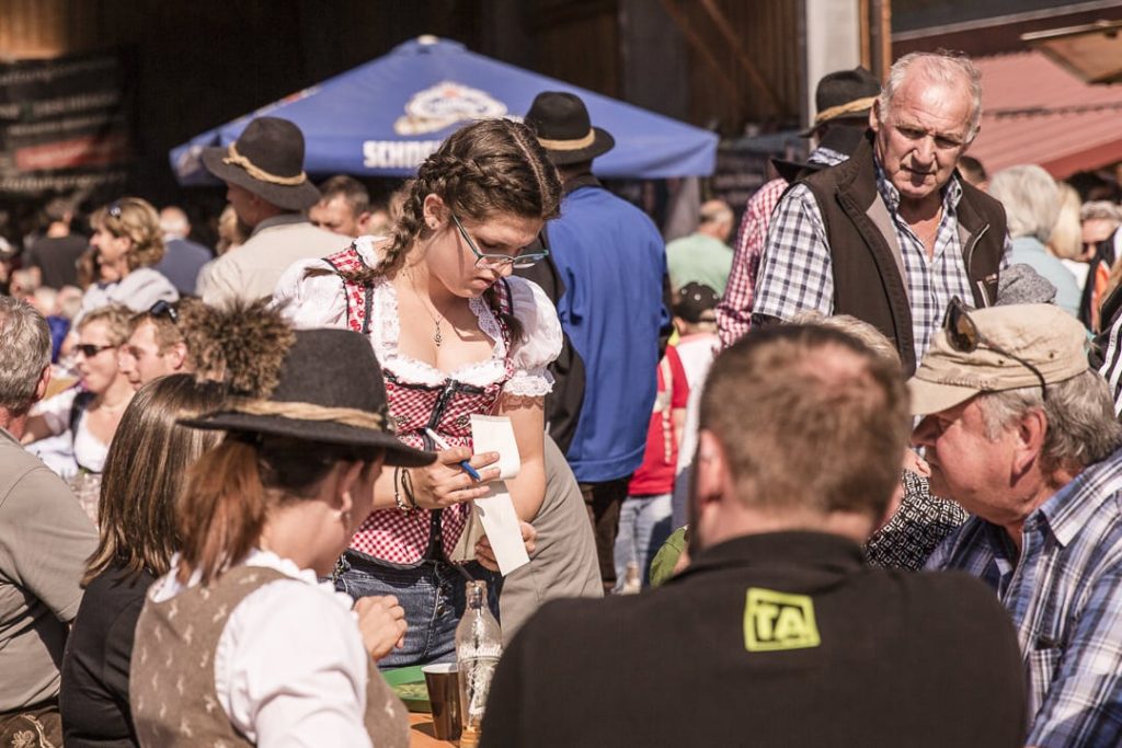 Ambiance lors de la fête de la transhumance #autriche #tyrol #transhumance