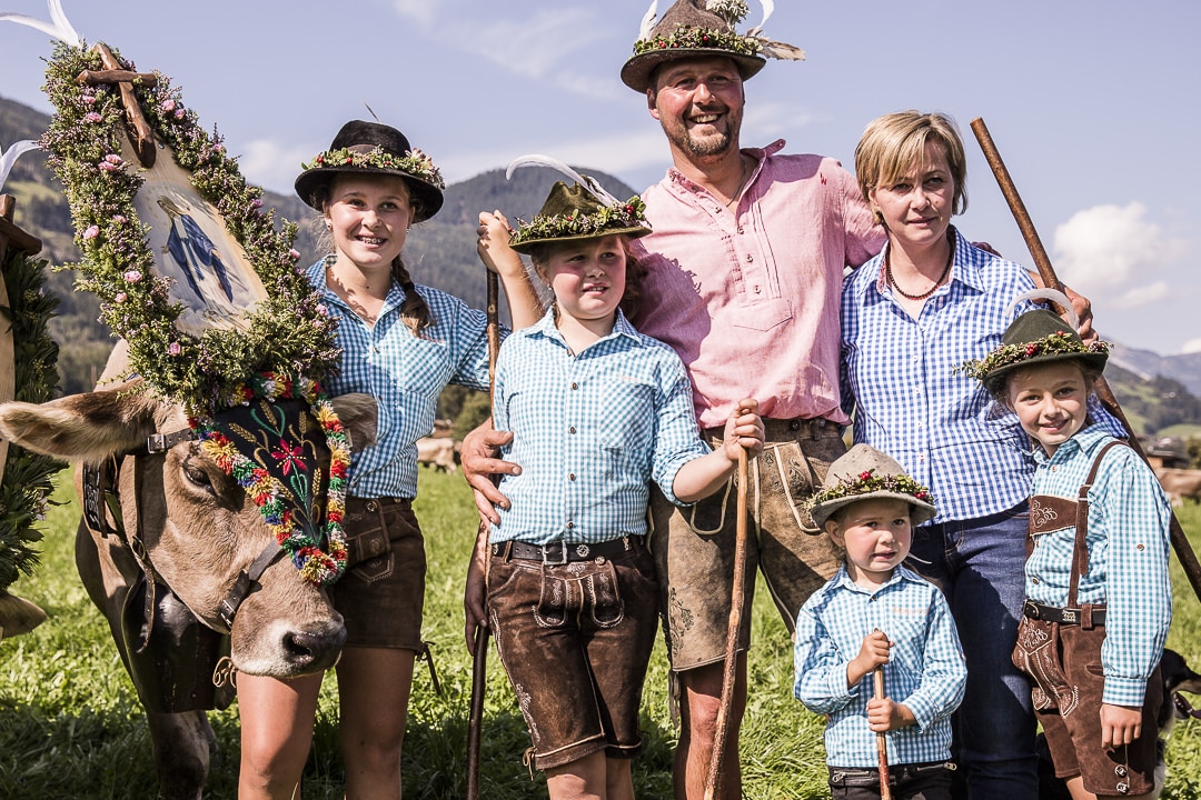 Photo de famille jour de transhumance dans le Tyrol #tyrol #autriche #transhumance