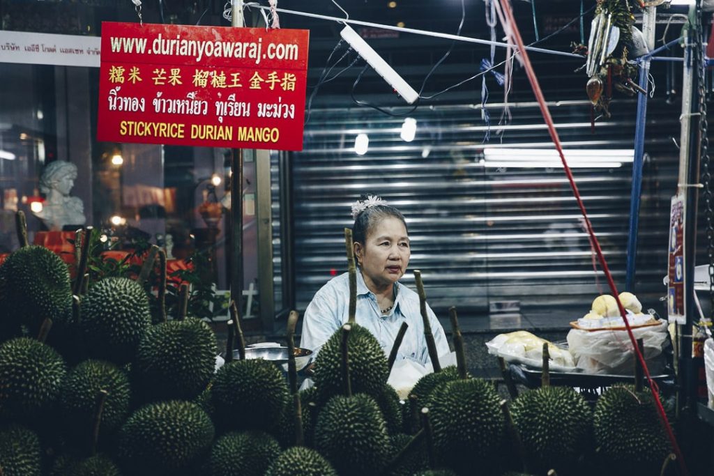Chinatown est le quartier à visiter de nuit à Bangkok #chinatown #bangkok #thailande