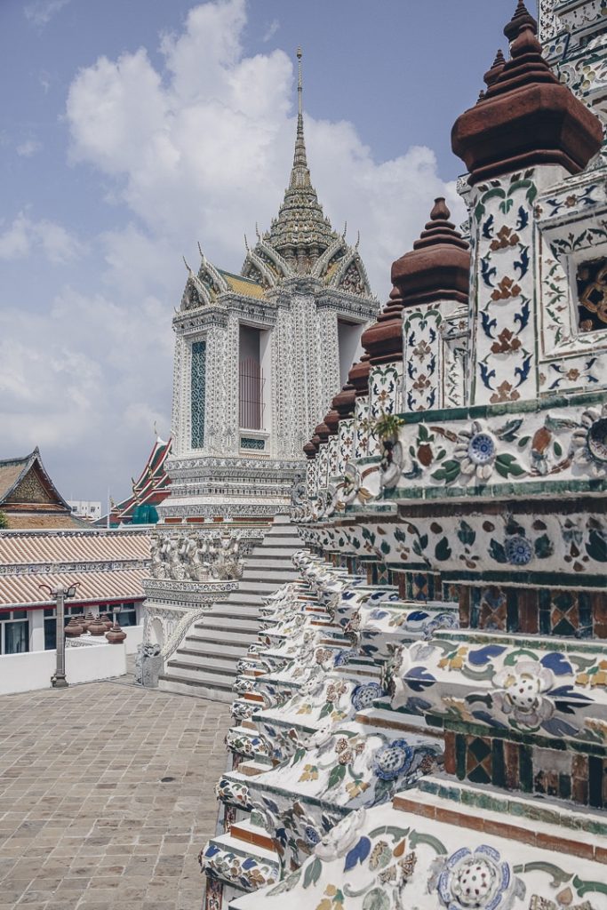Le wat Arun à Bangkok vient d'être rénové. Il est sublime. Incontournable lors d'un stopover de 3 jours à Bangkok #thailande #bangkok