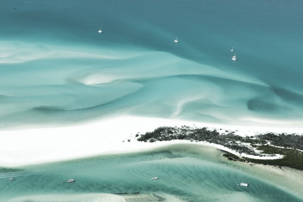 Whitehaven beach, la plus belle plage du monde vue du ciel ! Un must do dans le Queensland en Australie #australie #queensland