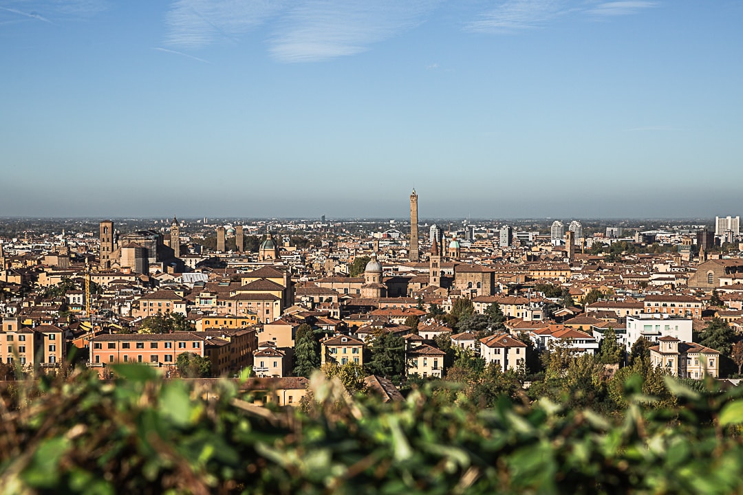 Vue panoramique sur Bologne depuis San Michele in Bosco