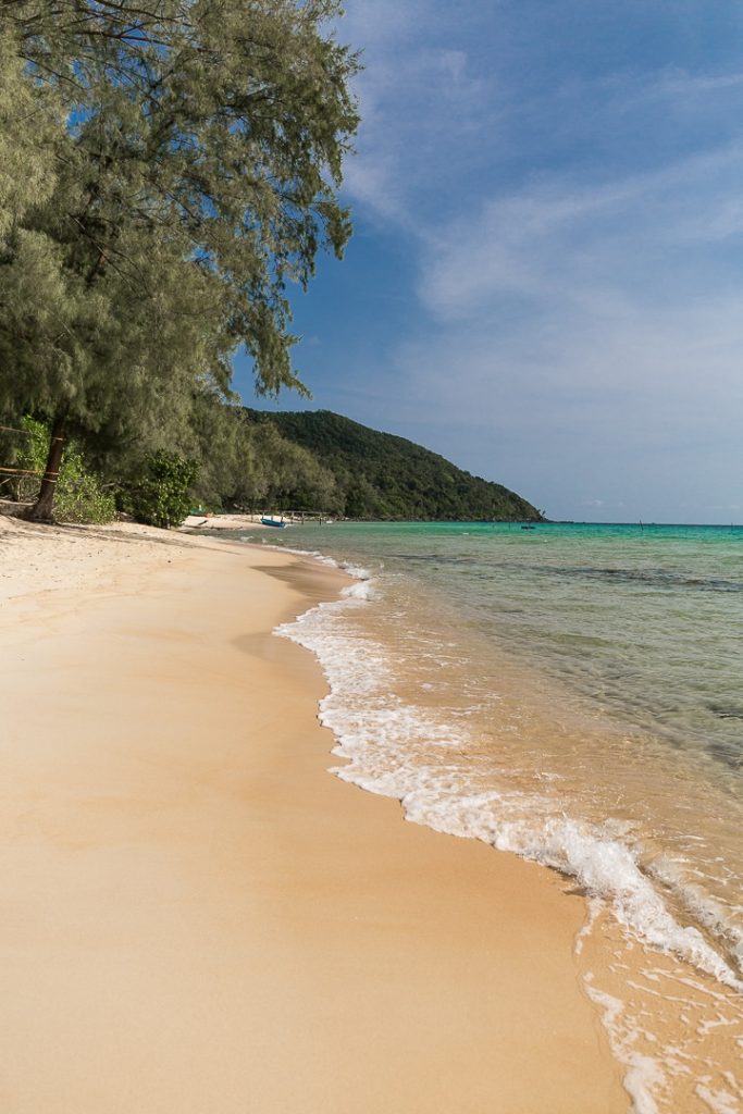 Sunset beach sur Koh Rong Samloem - Cambodge
