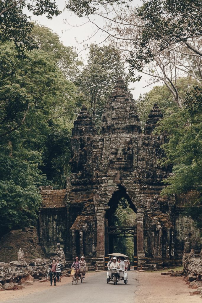 Porte d'entrée vers Angkor Thom, Cambodge