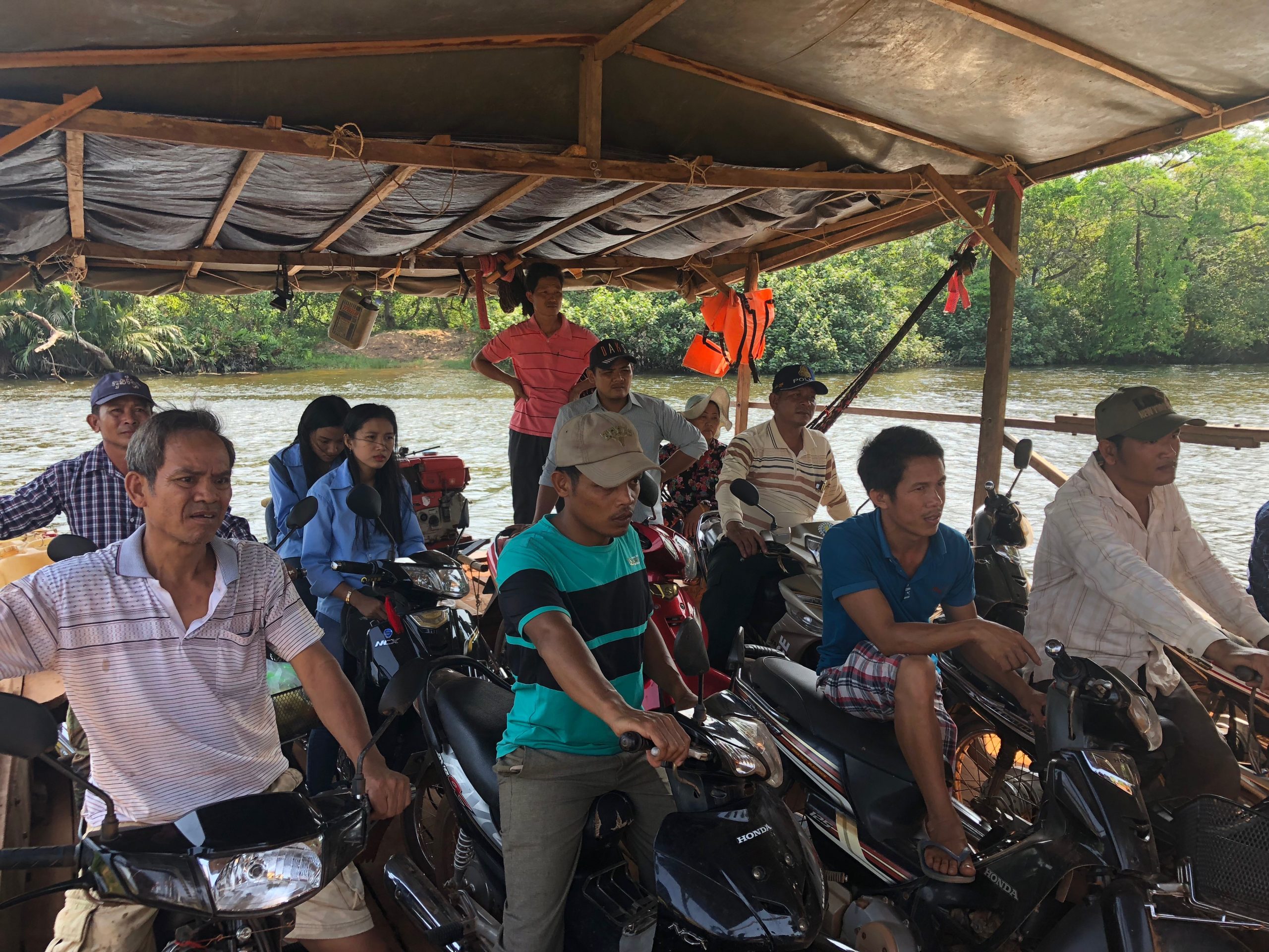 Passage de fleuve à Kampot
