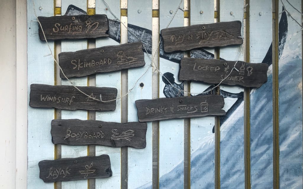 Boutique de paddle de Sheung Sha beach sur l'île de Lantau à Hong Kong