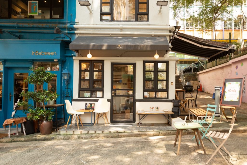 Cafe-dans-old-town-central-hong-kong