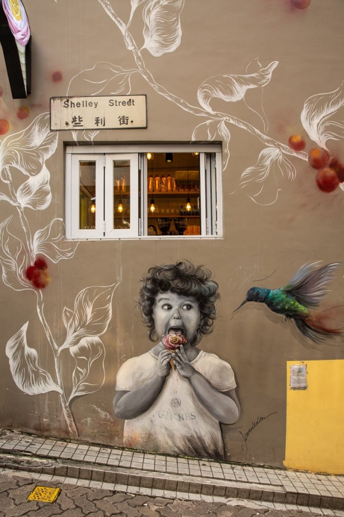 Street art glace dans old town central hong kong
