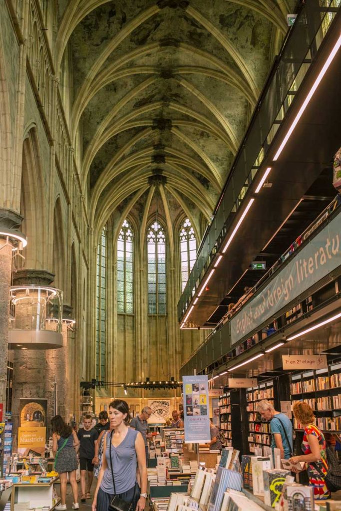eglise-librairie-maastricht