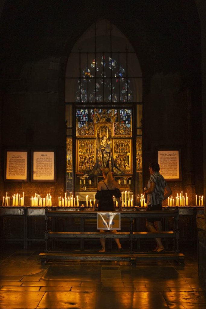 vierge-basilique-notre-dame-maastricht