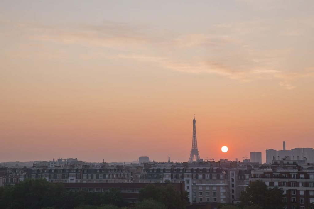 lever-de-soleil-sur-Paris