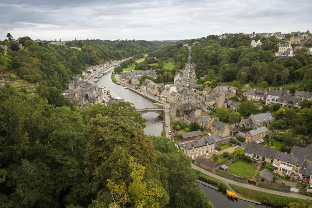 vue-panoramique-sur-dinan
