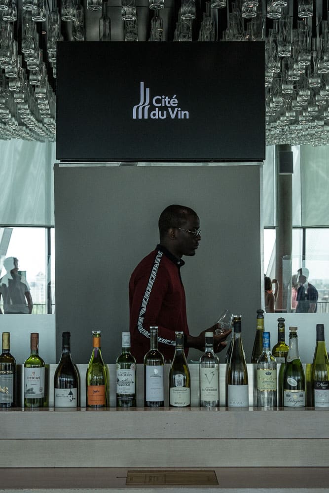 Bar du bélvédère de la cité du vin de Bordeaux