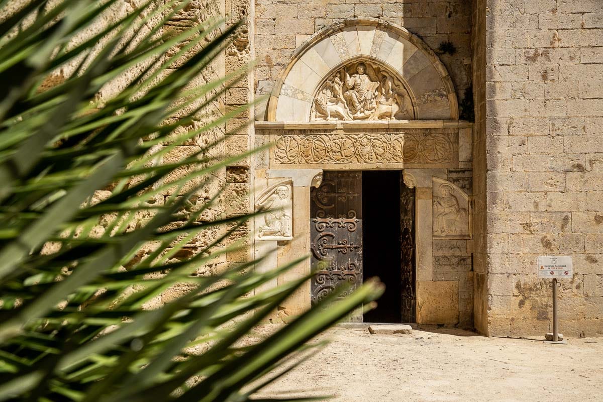 cathedrale-maguelone