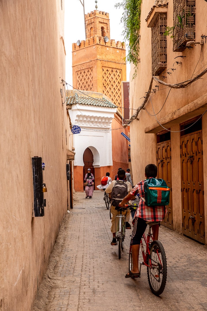 Sortie d'école dans la medina de marrakech