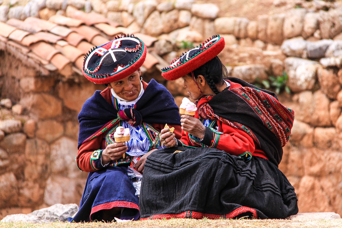 Sur le marché de Chinchero, Pérou