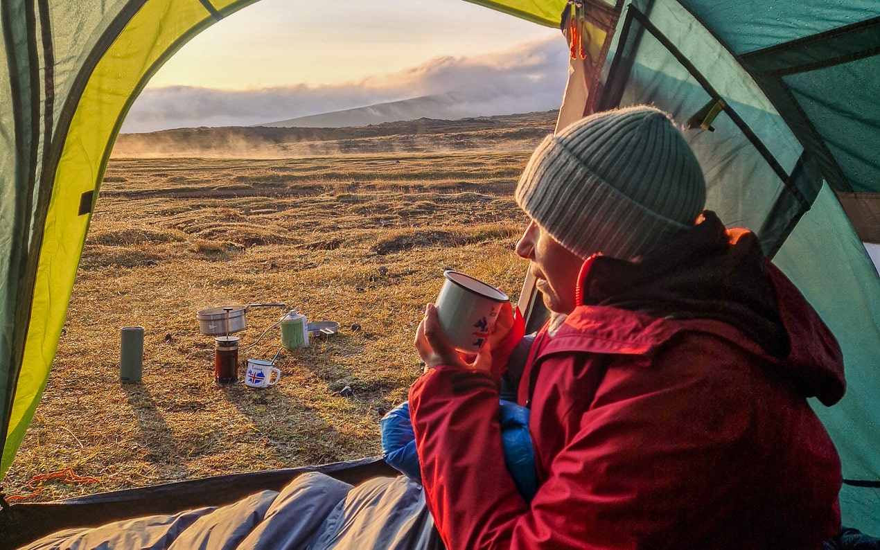 Réveil dans un camping du centre de l'Islande
