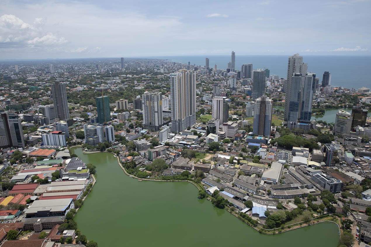 vue sur Colombo depuis le haut de la tour lotus